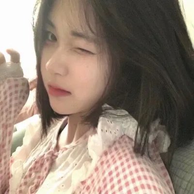 女人的面孔 海报